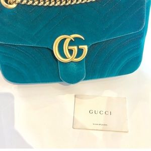 Authentic Gucci Marmont velvet shoulder bag